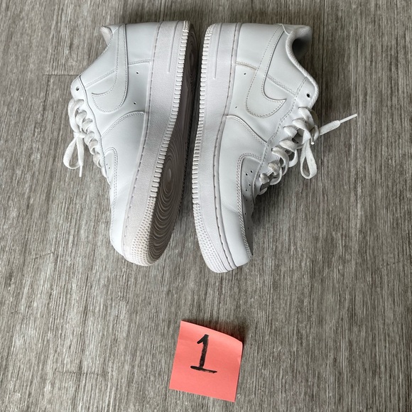 White Air Force ones - Picture 3 of 3
